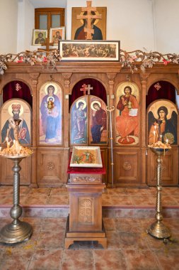 Kotor, Karadağ - 31 Haziran 2023: Çetince 'li Aziz Peter, Karadağ' ın Kotor kentindeki Ortodoks Kilisesi.