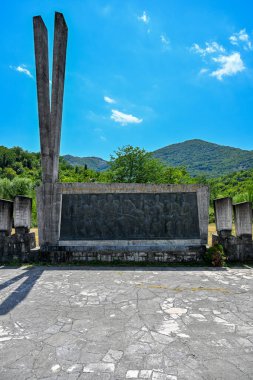 Karadağ - 30 Temmuz 2023: Karadağ 'da Düşen Savaşçılar ve Faşizm Mağdurları Anıtı.