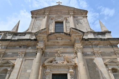 Hırvatistan 'ın Dubrovnik kentindeki Aziz Ignatius Kilisesi. Kilise 1725 'te tamamlandı ve 1729' da açıldı..