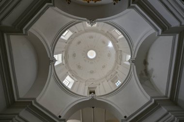 Gravina, İtalya - 7 Ağustos 2023: Azize Meryem Kilisesi - Puglia, Bari, Puglia, İtalya 'da Araf