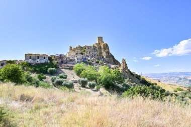 Terk edilmiş köy Craco, Basilicata bölgesi, İtalya.