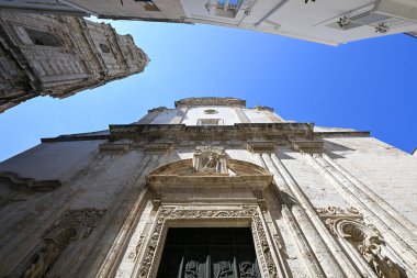 Eski Monopoli, Puglia, İtalya 'daki Maria Santissima della Madia Katedrali (Basilica Cattedrale Maria Santissima della Madia). Apulia Bölgesi