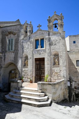 Matera, İtalya 'daki San Biagio' nun küçük kilisesinin manzarası.