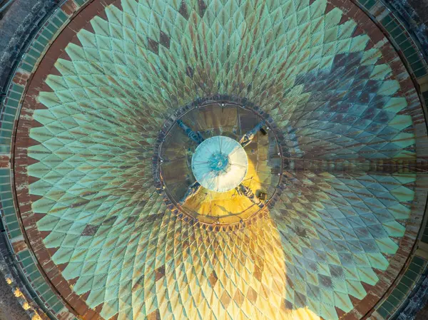 Palermo, Sicilya, İtalya 'da Massimo Tiyatrosu. Kral 2. Victor Emanuel 'e adanmıştır..