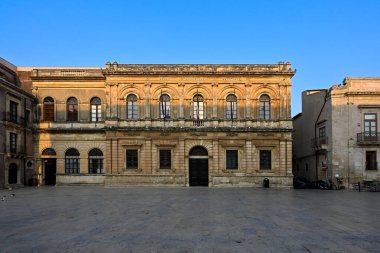 Palazzo della β rintendenza ai Beni Kültür della Provincia di Siracusa, Sicilya, İtalya