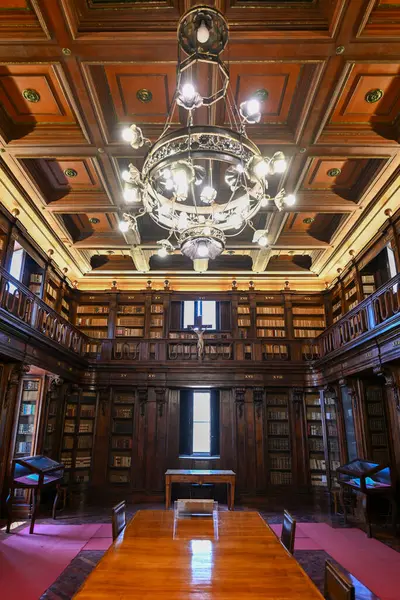 stock image Syracuse, Italy - Aug 24, 2023: Alagonian Library at the Archbishop Palace on Cathedral Square, Ortygia island, Syracuse, Sicily Island, Italy.