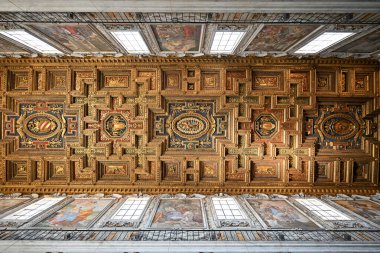 Roma, İtalya - 31 Ağustos 2023: Santa Maria Kilisesi, Aracoeli, Roma, İtalya. Roma şehir meclisi, İtalya 'da bulunan bir kilisedir..