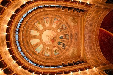 Palermo, İtalya - 30 Ağustos 2023: Palermo, Sicilya 'daki Piazza Verdi' de bulunan Teatro Massimo Vittorio Emanuel opera binasının içi.