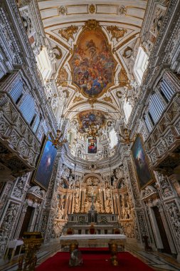 Palermo, İtalya - 30 Ağustos. 2023: İtalya, Sicilya, Palermo 'daki Aziz Mary Kilisesi (ya da Casa Professa). Bu kilise Sicilya 'daki en önemli Barok kiliselerinden biridir..