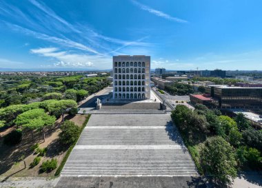 Palazzo della Civilita Italiana (İtalyan Medeniyeti Sarayı). Sede Fendi Roma. Viale della Civilt del Lavoro. İtalya 'nın Roma ilçesi.