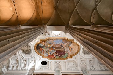 Roma, İtalya - 2. Sezon 2023: İtalya 'nın Vincoli kentindeki San Pietro Kilisesi.