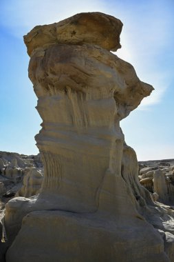 Bisti / De-Na-Zin Wilderness 'deki Hayaller Vadisi, New Mexico, ABD.