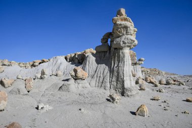 Bisti / De-Na-Zin Wilderness 'deki Hayaller Vadisi, New Mexico, ABD.