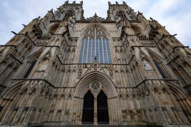 York Papazı. Yorkshire, İngiltere 'deki York Katedrali.