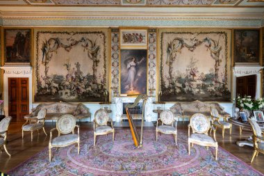 Inveraray, İskoçya - 11 Temmuz 2024: Argyll ve Bute 'deki Inveraray Kalesi. Argyll Dükü 'nün mekanı..