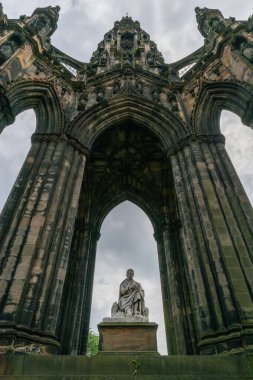 Edinburgh, İskoçya, İngiltere 'deki Scott Anıtı. Sör Walter Scott 'ın onuruna inşa edildi..