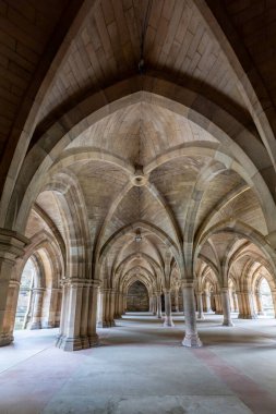 Glasgow, İngiltere 'deki Glasgow Üniversitesi' nin tarihi manastırı..