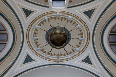 Glasgow, İngiltere - 12 Haziran 2024: Glasgow City Chambers binası. 1888 'de tamamlanan ve George Meydanı' na bakan Glasgow Şehir Meclisi şehrin en prestijli binalarından biridir..