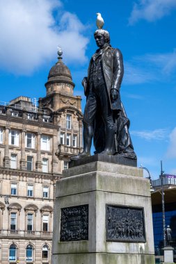 Glasgow, İskoçya 'daki George Meydanı' nda Robert Burns 'ün heykeli