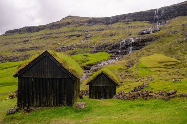 Ada, Streymoy üzerinde Faroe Adaları, Danimarka yer alan Saksun Köyü.