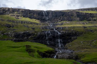 Ada, Streymoy üzerinde Faroe Adaları, Danimarka yer alan Saksun Köyü.