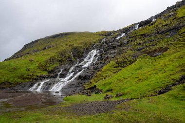Tyggjara Şelaleleri, Kaldbakbotsnur, Streymoy Adası, Faroe Adaları, Danimarka, Avrupa