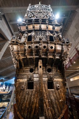 Stockholm, İsveç: 1 Ağustos 2024: Stockholm, İsveç 'teki Vasa Müzesi' nin içi. Vasa müzesine yılda 1,4 milyon ziyaretçi geliyor..