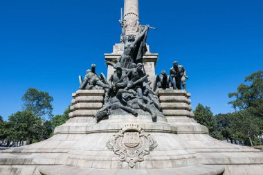 Yarımada Savaşı Kahramanlarının Anıtı. Rotunda da Boavista, Porto, Portekiz 'de Napolyon Savaş Anıtı.