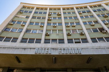 Lizbon, Portekiz - 19 Ağustos 2024: Lizbon, Portekiz 'deki Hotel Florida' nın Art Deco cephesi