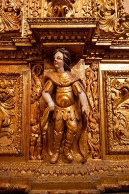 Lagos, Portekiz - 25 Ağustos 2024: St. Anthony Kilisesi 'nin güzel iç mimarisi, Lagos' ta Igreja de Santo Antonio, Portekiz 'de Algarve