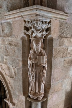 Evora, Portekiz - 26 Ağustos 2024: Evora Katedrali, Portekiz.