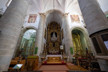Evora, Portekiz - 26 Ağustos 2024: Evora, Portekiz 'deki Santo Antao Kilisesi (Igreja de Santo Anto Kilisesi).