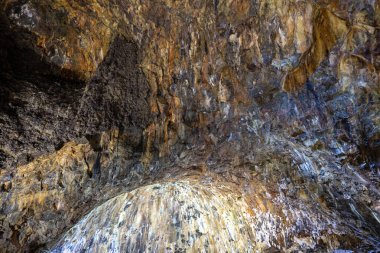 Gruta do Natal ya da Gruta do Cavalo, Afrika kıtasında bulunan Praia da Vitoria eyaletinde yer alan bir mağara sistemidir..