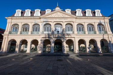 Louisiana Eyalet Müzesi Cabildo binası New Orleans Fransız Mahallesi 'nde, Jackson Meydanı' nda..