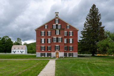 1830 Brethren 's Rewelling House ile Berkshires' daki Hancock Shaker Village.