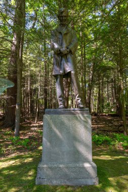 Berkshires, MA, ABD - 26 Mayıs 2025 Stockbridge, Massachusetts 'teki Chesterwood' da Lincoln heykeli, Lincoln Anıtı heykelinin heykeltraşı Daniel Chester French 'in evi ve stüdyosu.