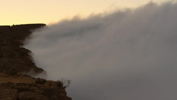 Nebel Wälzt Sich Vom Meer Über Das Dhofar Gebirge Oman — Stockvideo