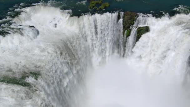 Långsam Rörelse Iguazu Vattenfall Största Vattenfallen Planeten Gränsen Mellan Brasilien — Stockvideo