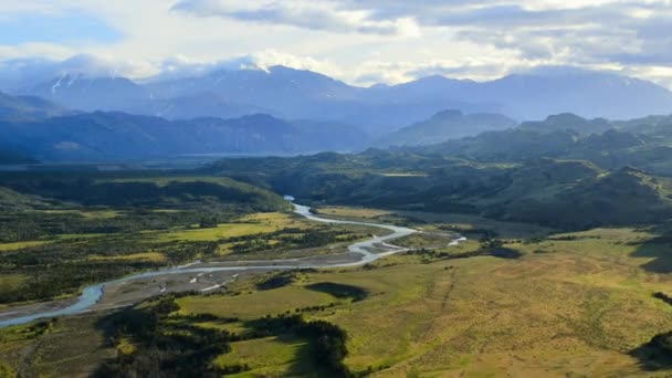 Paisaje Aéreo Largo Cordillera Andina Encuentra Parque Nacional Patagonia — Vídeos de Stock