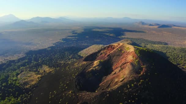 Vzdušný Výhled Mraky Lesů Vysoko Chyulu Hills Národní Park Tsavo — Stock video