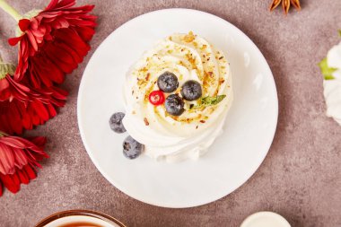 Sonbahar Pavlova Zevki Kapatın.