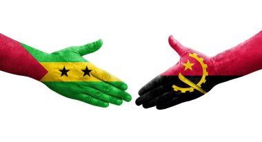 Angola ve Sao Tome ve Principe bayrakları arasındaki tokalaşma elleri boyalı, izole şeffaf görüntü.