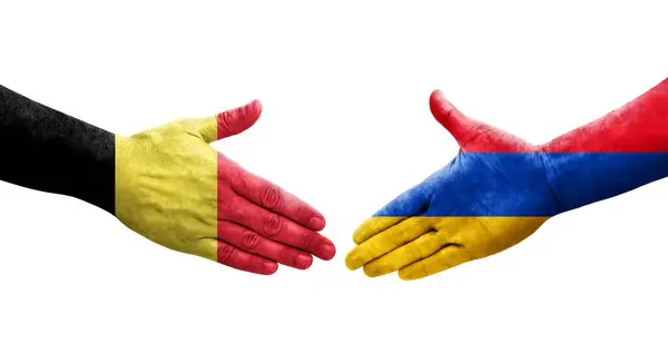 Apretón Manos Entre Armenia Bélgica Banderas Pintadas Las Manos Imagen — Foto de Stock