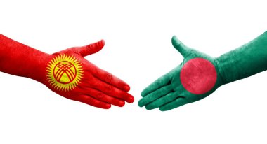 Bangladeş ve Kırgızistan bayrakları arasındaki tokalaşma elleri boyalı, izole şeffaf görüntü.