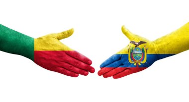 Benin ve Ekvador bayrakları arasındaki el sıkışma ellerinde boyanmış, izole şeffaf görüntü.