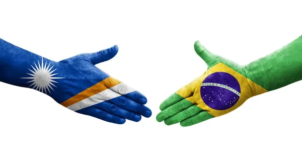 Apretón Manos Entre Brasil Las Islas Marshall Banderas Pintadas Las —  Fotos de Stock