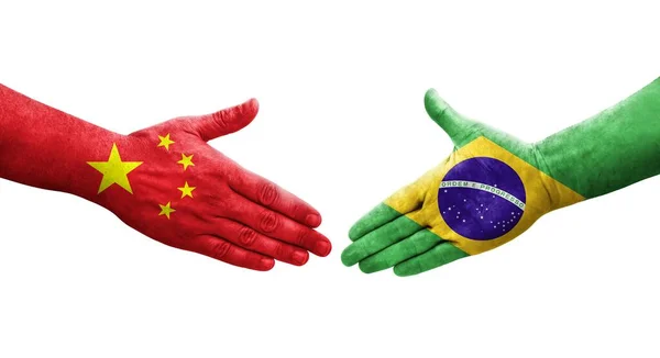 Рукостискання Між Бразилією Китайськими Прапорами Намальоване Руках Ізольоване Прозоре Зображення — стокове фото