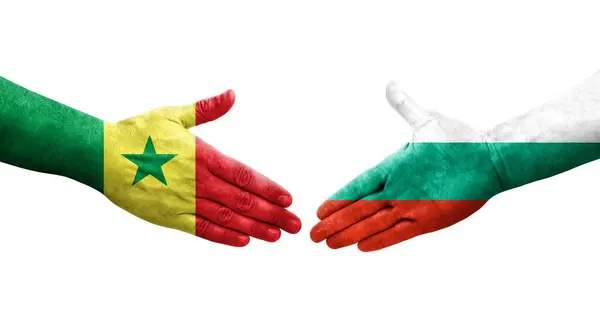 Apretón Manos Entre Bulgaria Senegal Banderas Pintadas Las Manos Imagen — Foto de Stock