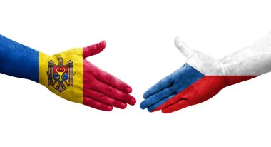 Çek ve Moldova bayrakları arasındaki tokalaşma elleri boyalı, izole şeffaf görüntü.