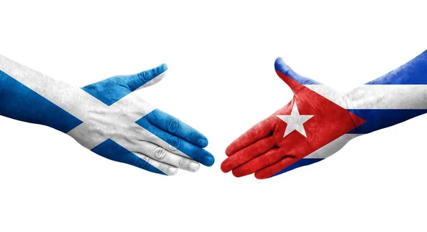 Рукостискання Між Прапорами Куби Шотландії Намальоване Руках Ізольоване Прозоре Зображення — стокове фото